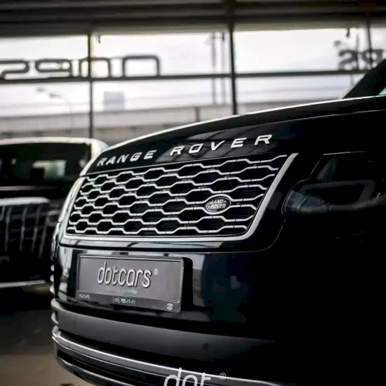 Range Rover Vogue - Оклейка в глянцевую полиeретановую плёнку VEGA