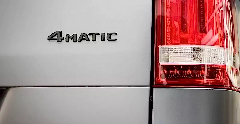 oklejka-v-matovyj-poliuretan-mercedes-benz-v-klass-8
