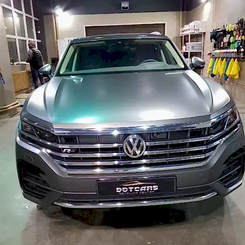 oklejka-v-matovyj-poliuretan-volkswagen-touareg-0