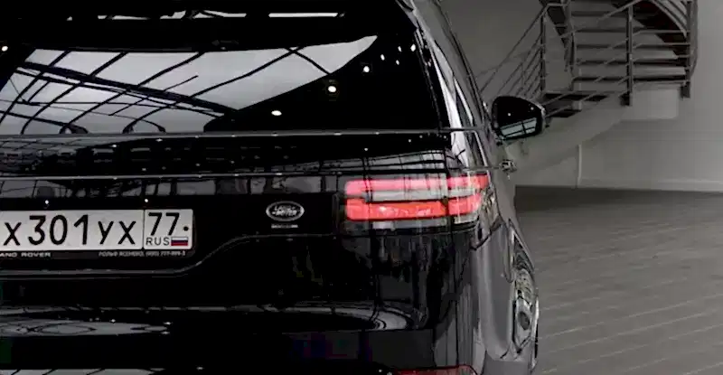 oklejka-v-matovyj-poliuretan-range-rover-discovery-v-3