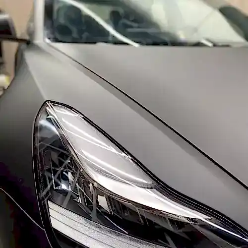 oklejka-v-matovyj-poliuretan-tesla-model-3-8