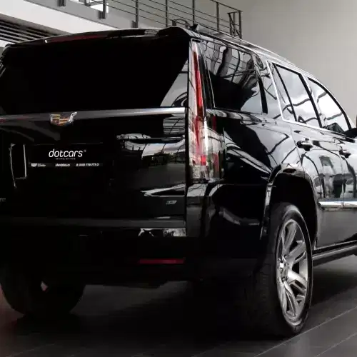 oklejka-poliuretanovoj-plyonkoj-cadillac-escalade-iv-4