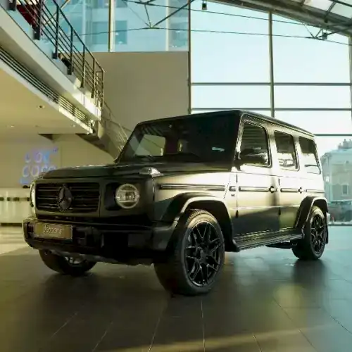 oklejka-plenkoj-chernogo-mercedes-benz-g-klass-23
