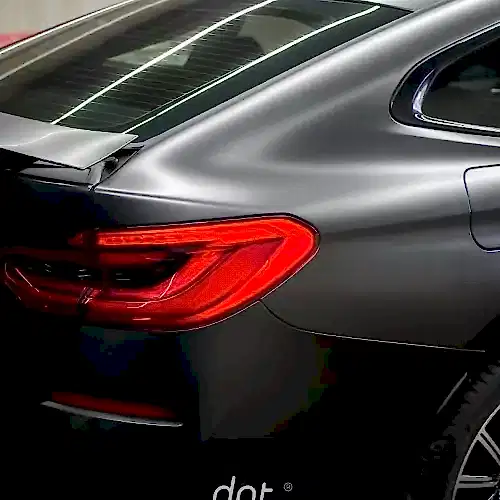 bmw-5-oklejka-v-matovuyu-poliuretanovuyu-plenku-4