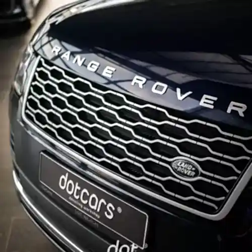 range-rover-vega-oklejka-v-glyancevyj-poliuretan-22
