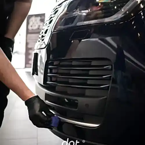 range-rover-vega-oklejka-v-glyancevyj-poliuretan-33