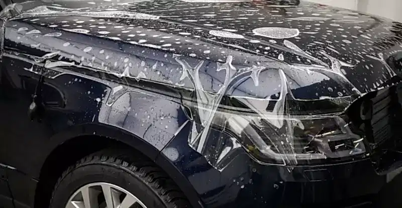 range-rover-vega-oklejka-v-glyancevyj-poliuretan-4