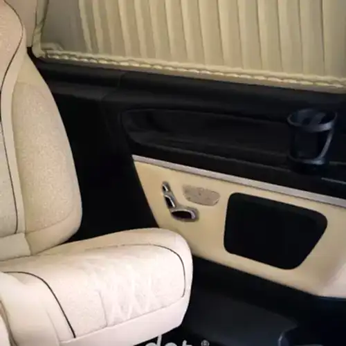 pereoborudovanie-i-sozdanie-mobilnogo-kabineta-mercedes-v-class-1