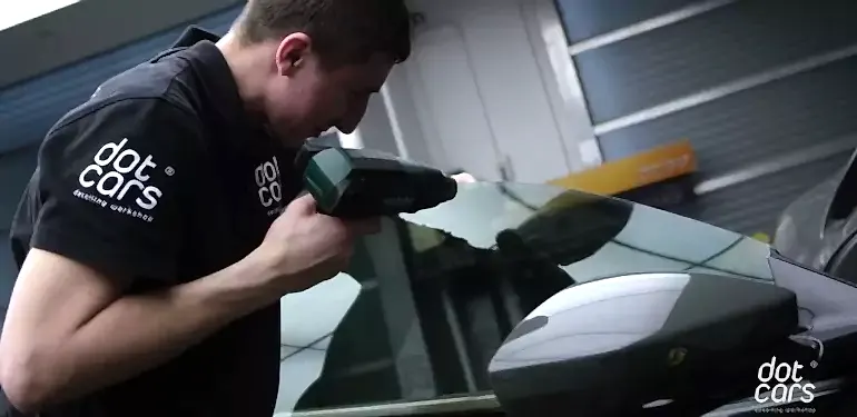 Самый мощный серийный суперкар Ferrari Superfast оклеили защитной и атермальной плёнкой